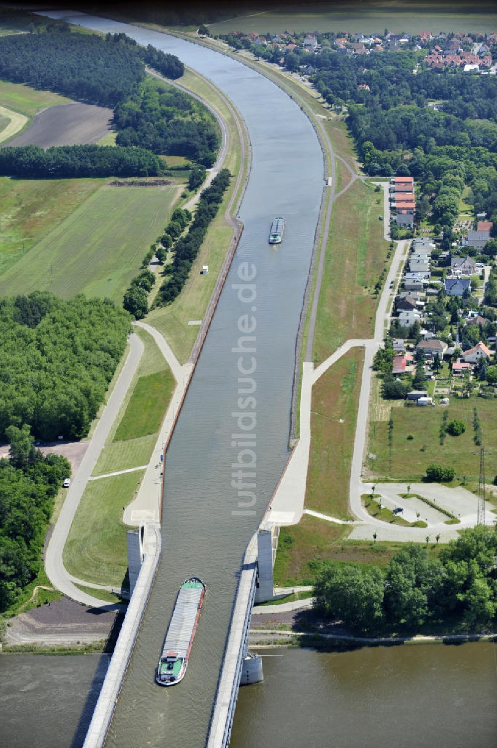 Hohenwarthe von oben - Kanalbrücke Hohenwarthe am Wasserstraßenkreuz Magdeburg