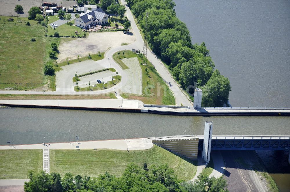 Luftbild Hohenwarthe - Kanalbrücke Hohenwarthe am Wasserstraßenkreuz Magdeburg