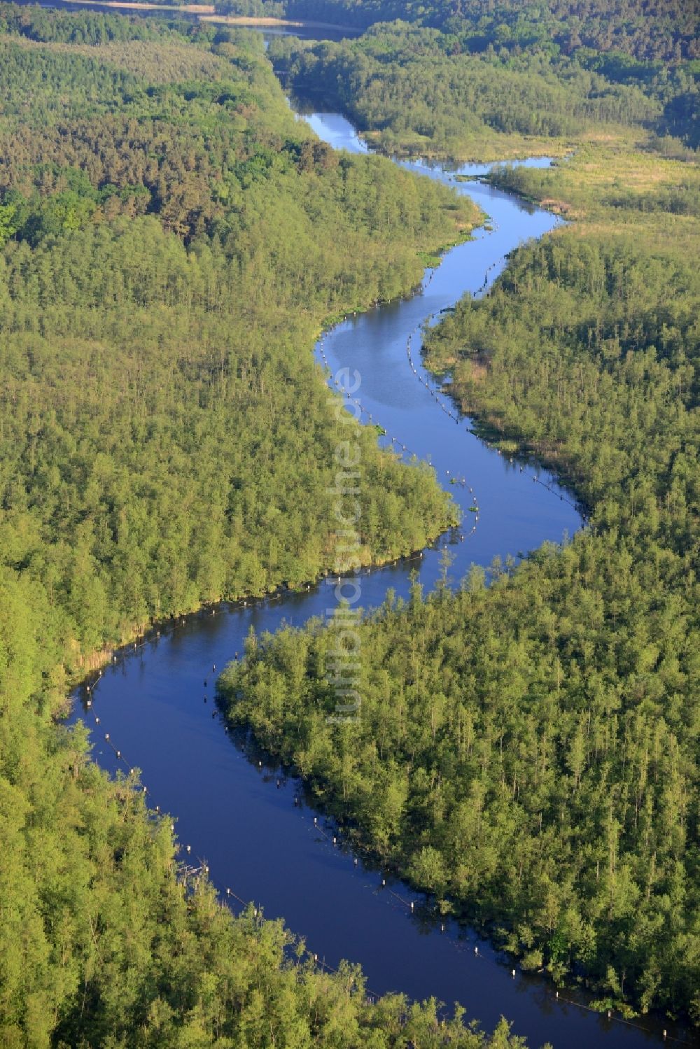 Luftbild Zippelsförde - Kanalverlauf und Uferbereiche der Rhin in Zippelsförde im Bundesland Brandenburg