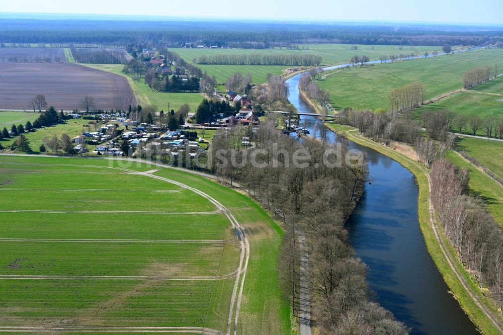 Eldena von oben - Kanalverlauf und Uferbereiche des Verbindungskanales MEW Müritz- Elde- Wasserstraße in Eldena im Bundesland Mecklenburg-Vorpommern, Deutschland