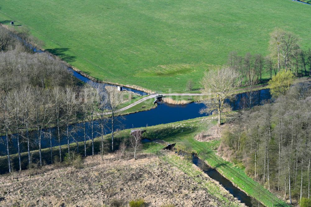 Luftbild Banzkow - Kanalverlauf und Uferbereiche des Verbindungskanales Störkanal - Wasserstraße in Banzkow im Bundesland Mecklenburg-Vorpommern, Deutschland