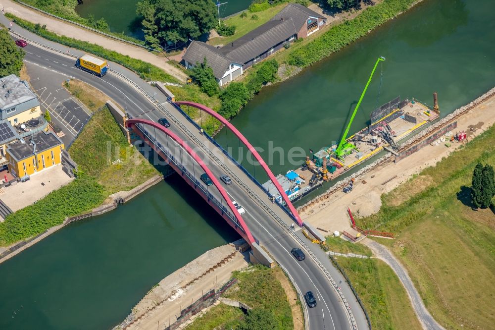 Luftbild Castrop-Rauxel - Kanalverlauf und Uferbereiche der Wasserstraße der Binnenschiffahrt am Kanalknoten Rhein-Herne-Kanal - Emscherdüker in Castrop-Rauxel im Bundesland Nordrhein-Westfalen, Deutschland