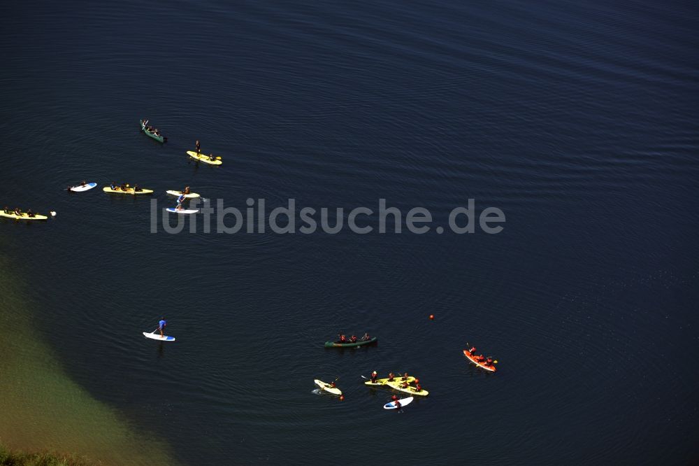 Markkleeberg von oben - Kanuten - Fahrt und Ausbildung Kanupark am Markleeberger See in Markkleeberg im Bundesland Sachsen