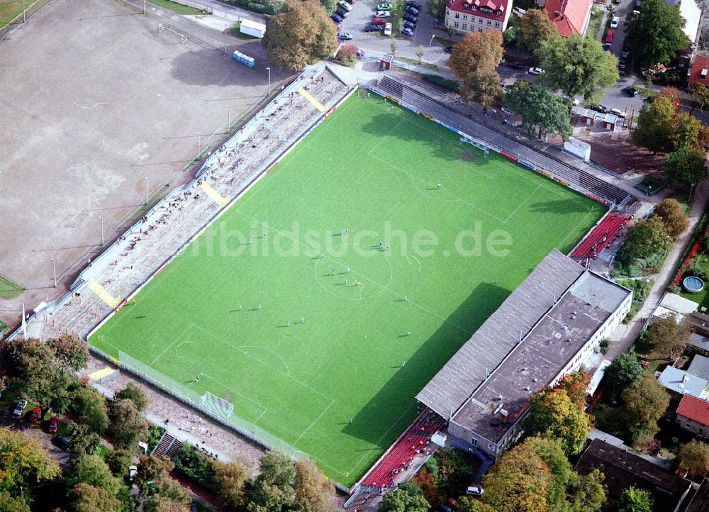 Luftaufnahme Potsdam - Babelsberg - Karl - Liebknecht-Stadion an der Karl - Liebknecht-Straße in Potsdam - Babelsberg.