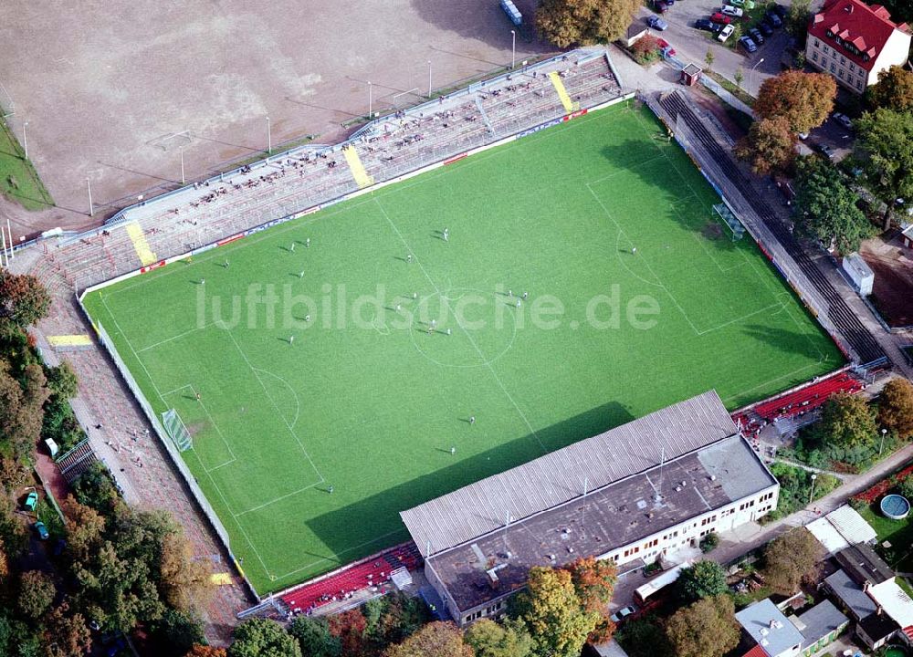 Potsdam - Babelsberg von oben - Karl - Liebknecht-Stadion an der Karl - Liebknecht-Straße in Potsdam - Babelsberg.