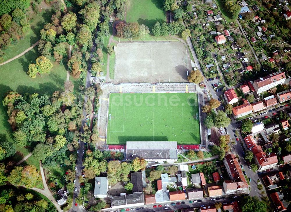 Luftbild Potsdam - Babelsberg - Karl - Liebknecht-Stadion an der Karl - Liebknecht-Straße in Potsdam - Babelsberg.