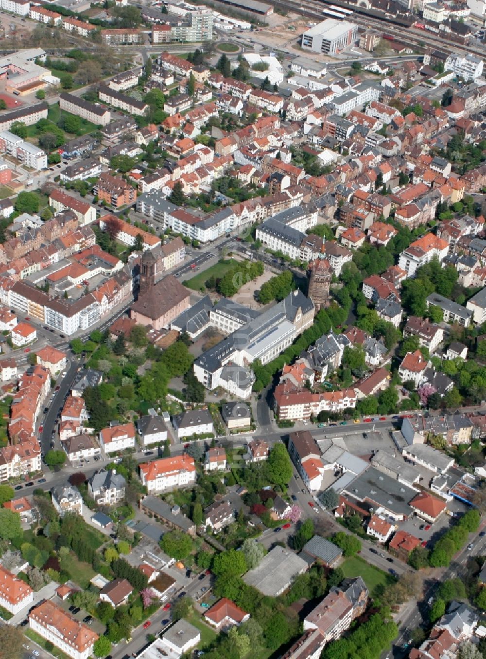 Worms von oben - Karlsplatz in Worms im Bundesland Rheinland-Pfalz