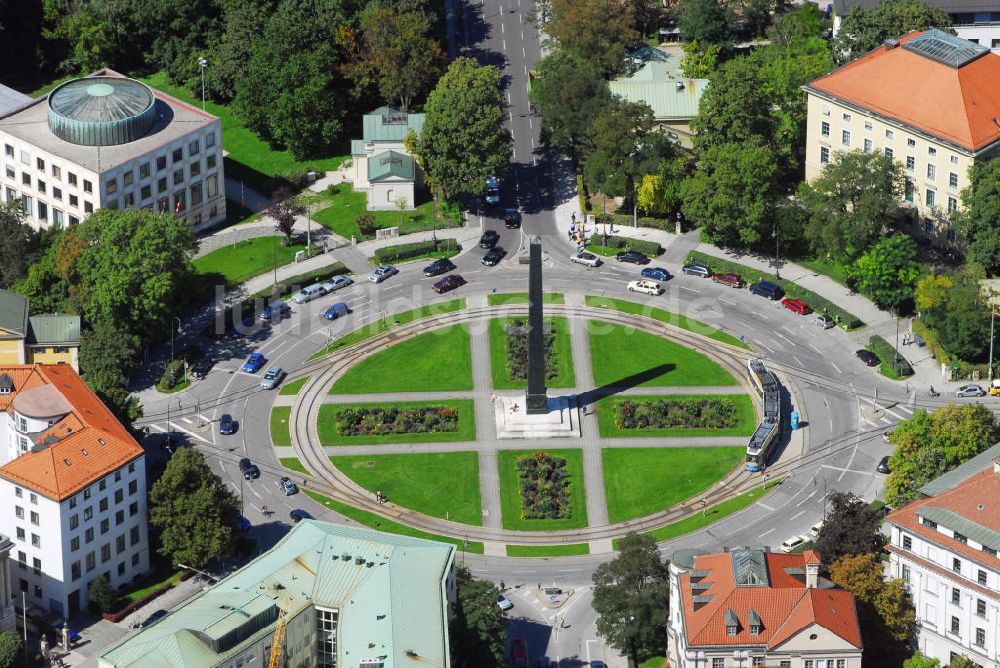 München aus der Vogelperspektive: Karolinenplatz in München