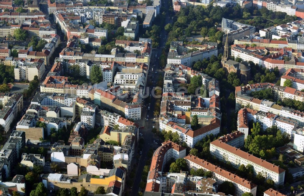 Berlin OT Mitte aus der Vogelperspektive: Kastanienallee im Ortsteil Mitte in Berlin