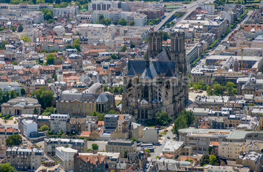 Luftbild Reims - Kathedrale Notre Dame in Reims in Grand Est, Frankreich