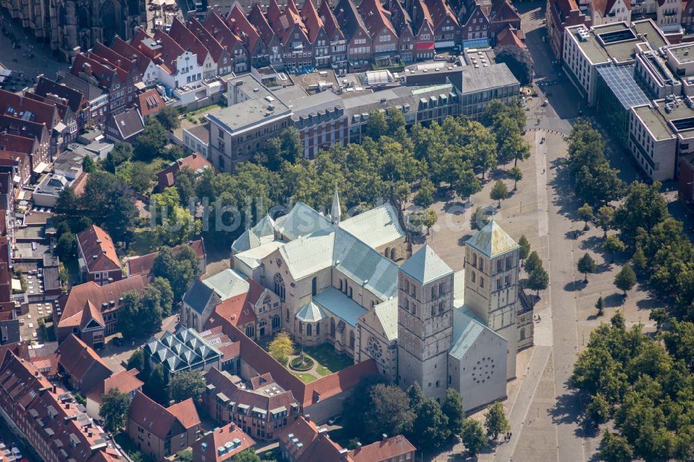 Luftaufnahme Münster - Kathedrale St.-Paulus-Dom in Münster im Bundesland Nordrhein-Westfalen, Deutschland