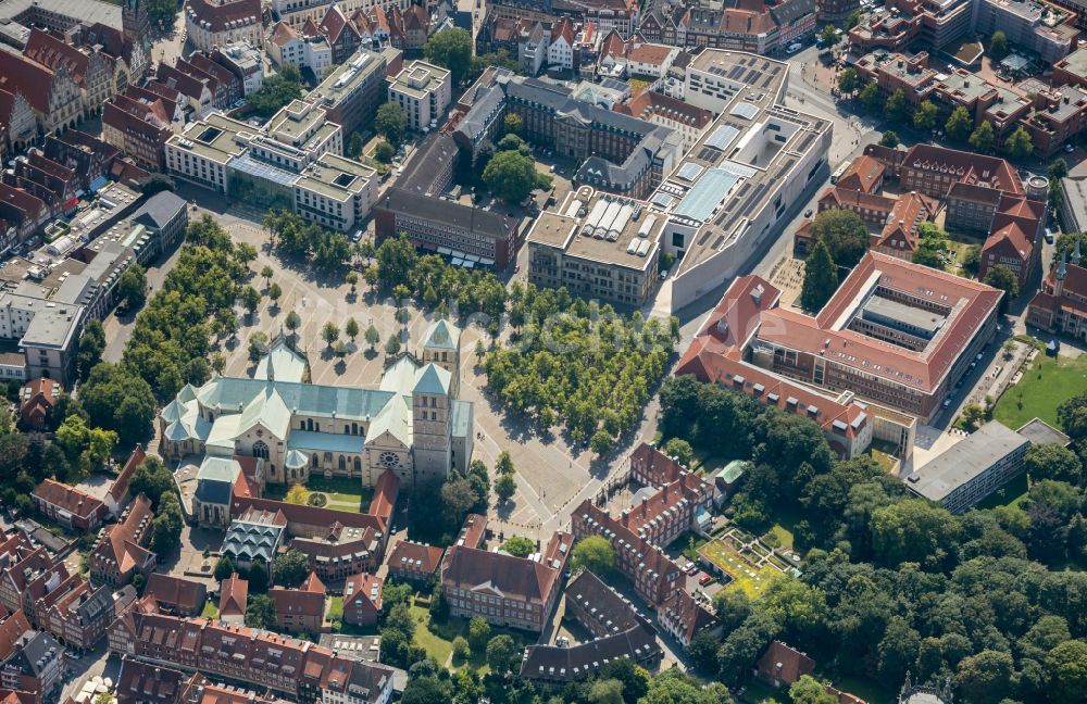 Münster von oben - Kathedrale St.-Paulus-Dom in Münster im Bundesland Nordrhein-Westfalen, Deutschland