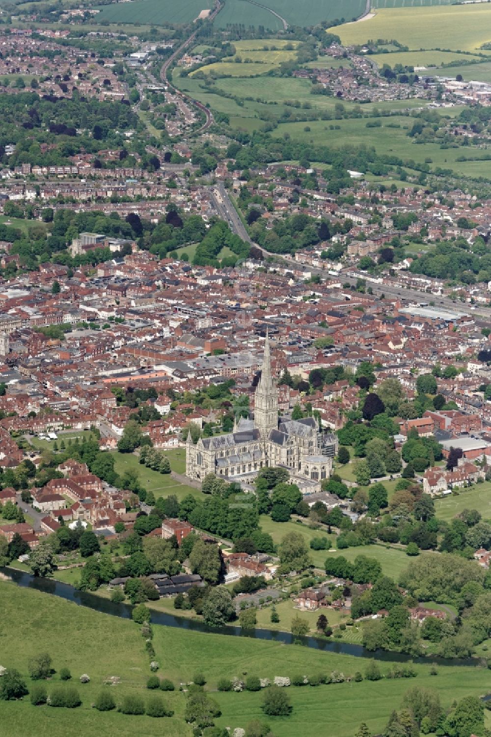 Salisbury aus der Vogelperspektive: Kathedrale in Salisbury in Vereinigtes Königreich