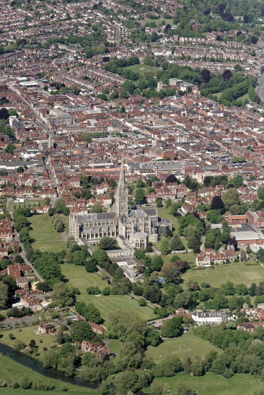 Salisbury von oben - Kathedrale in Salisbury in Vereinigtes Königreich