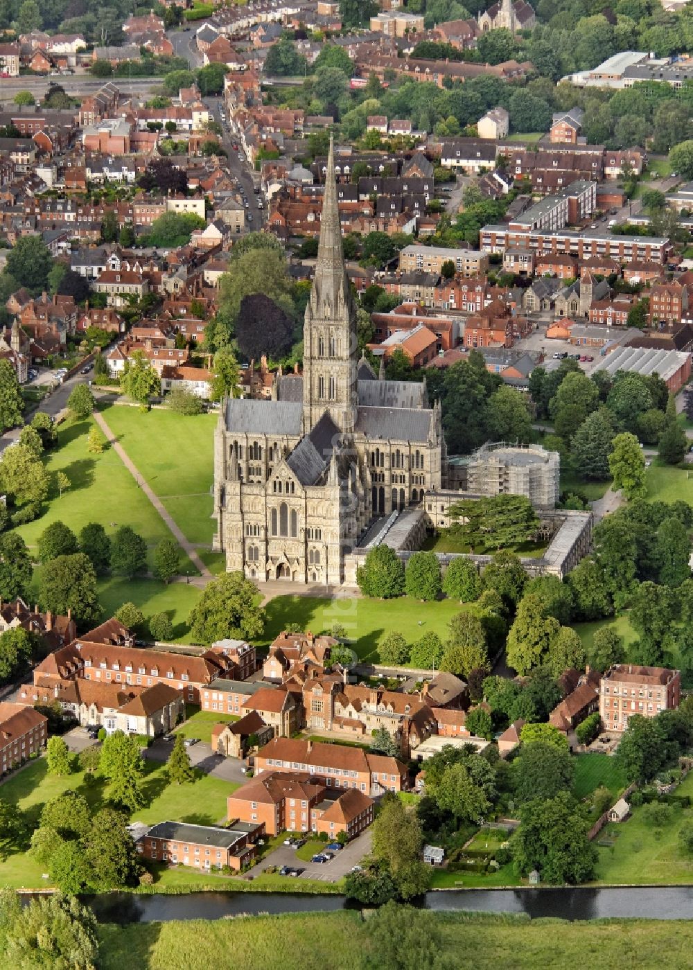 Salisbury von oben - Kathedrale in Salisbury in Vereinigtes Königreich