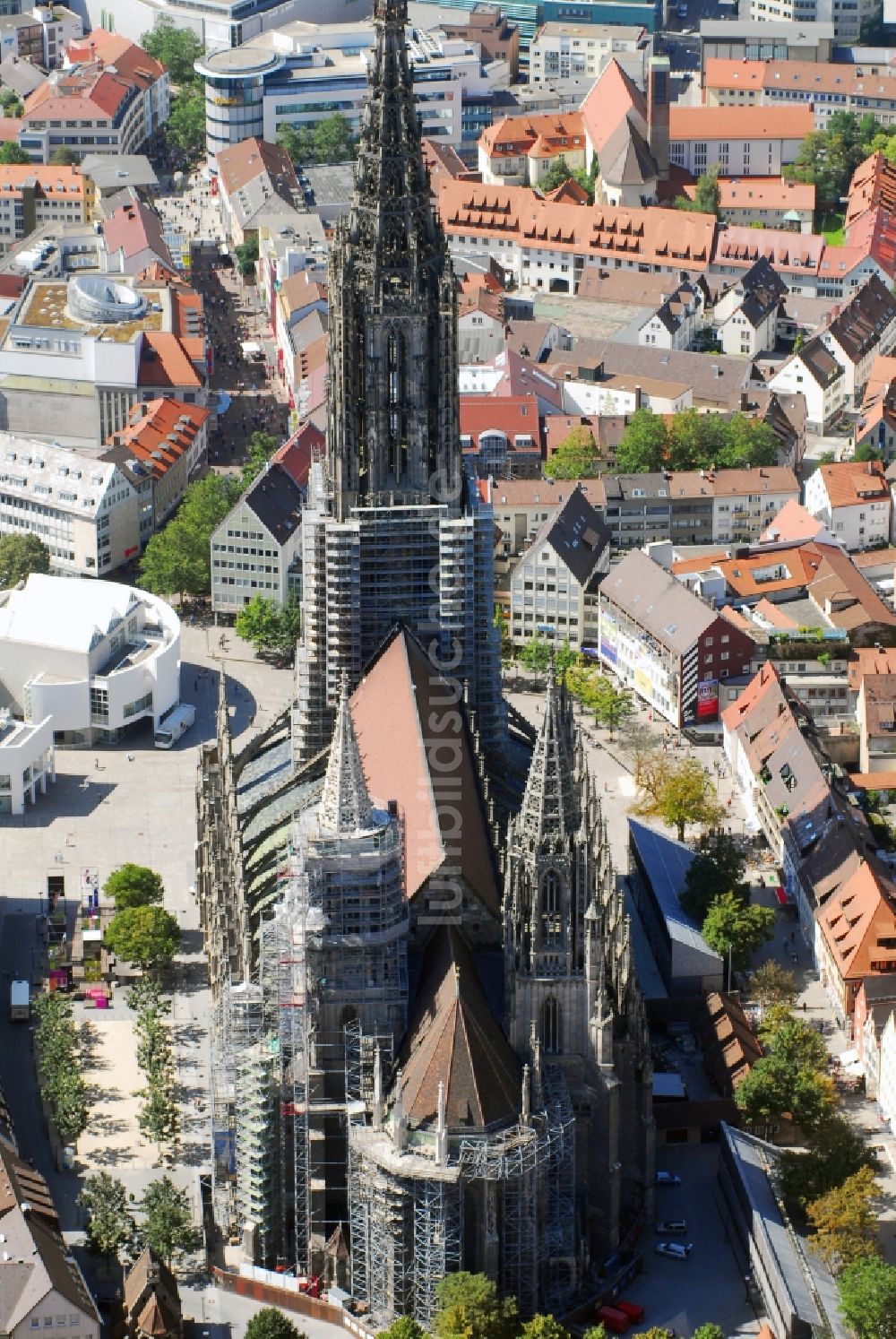 Luftbild Ulm - Kathedrale Ulmer Münster am Münsterplatz in Ulm im Bundesland Baden-Württemberg