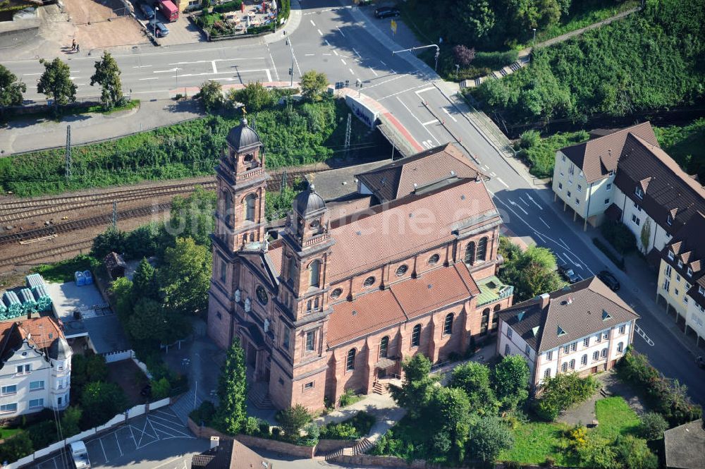 EBERBACH von oben - Katholische Pfarrkirche in Eberbach in Baden-Württemberg