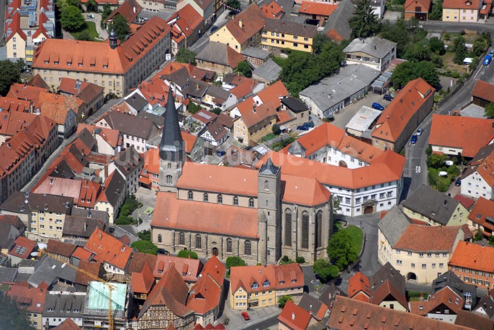 Luftaufnahme Münnerstadt - Katholische Stadtpfarrkirche St. Maria Magdalena in Münnerstadt