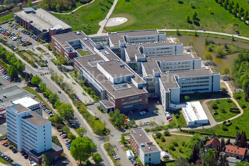 Luftaufnahme Erfurt - Katholisches Krankenhaus „ St. Johann Nepomuk ” im Ortsteil Windischholzhausen in Erfurt im Bundesland Thüringen, Deutschland