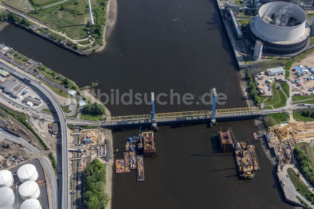 Hamburg von oben - Kattwyk- Brücke mit Neubau über der Süderelbe in Hamburg