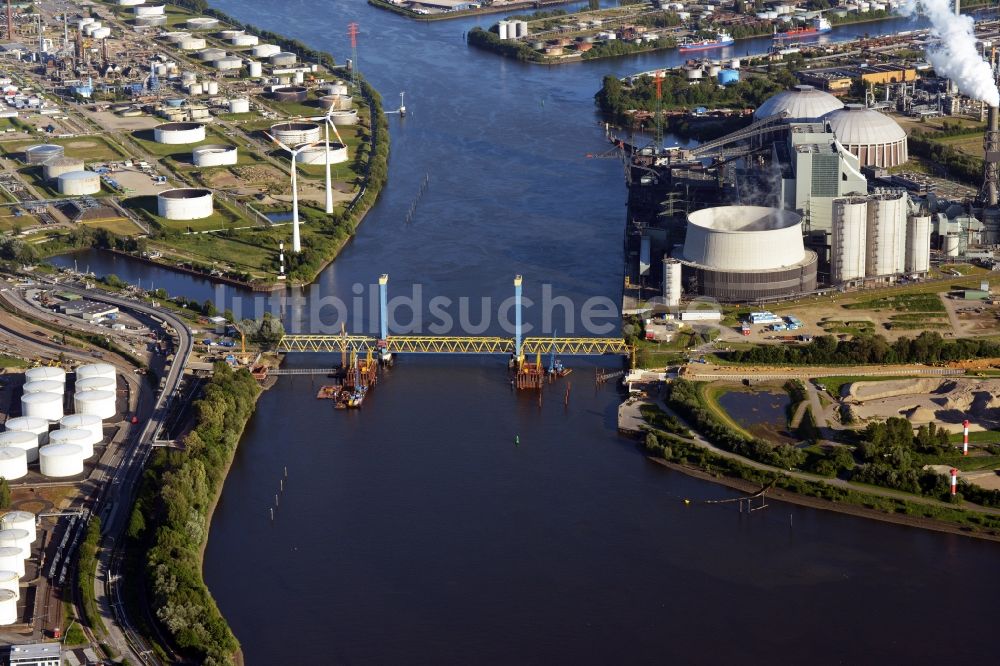 Luftaufnahme Hamburg - Kattwyk- Brücke mit Neubau über der Süderelbe in Hamburg