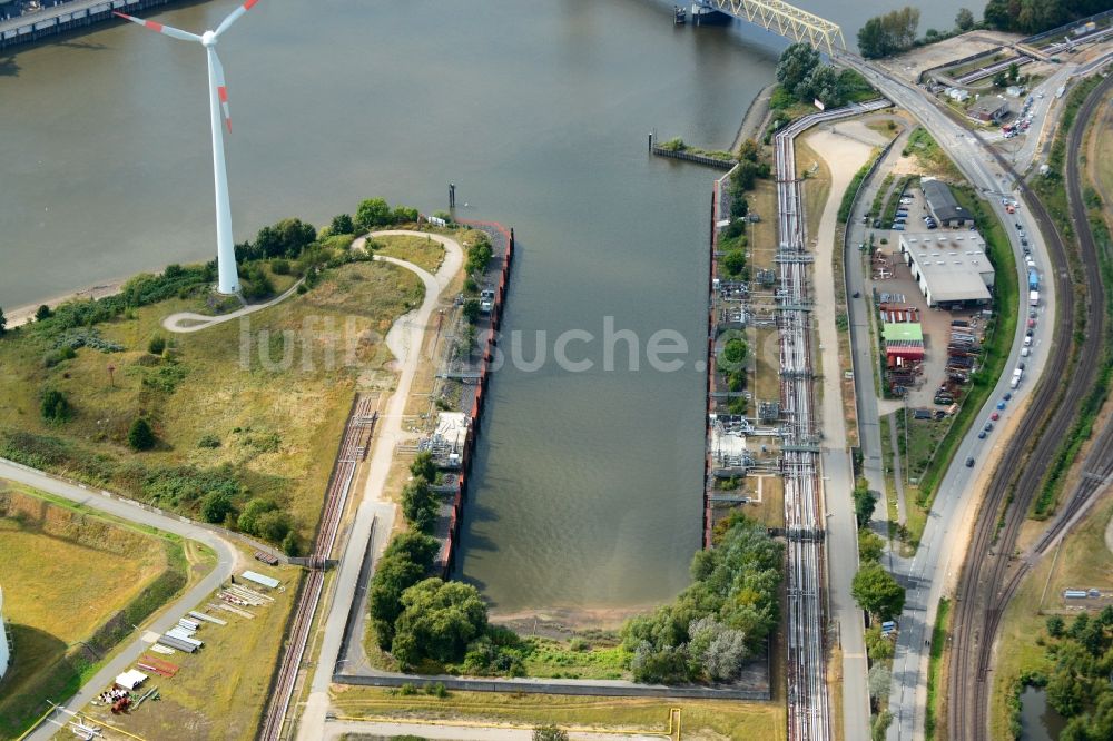 Hamburg aus der Vogelperspektive: Kattwykdamm mit Kattwykbrücke und Rampe in Hamburg-Wilhelmsburg