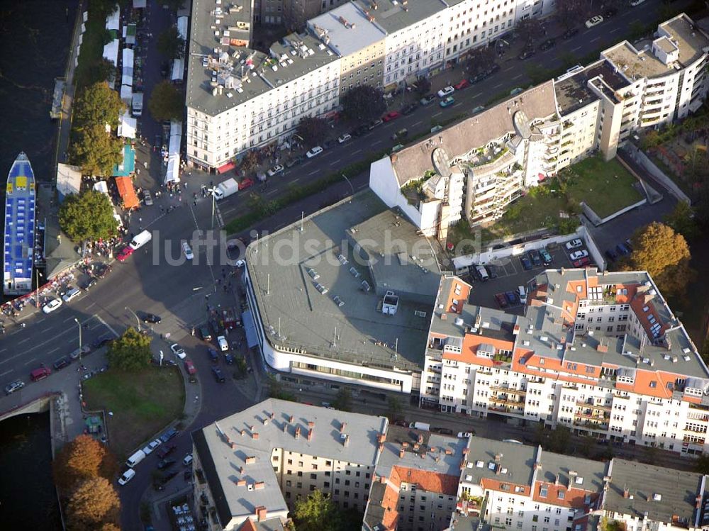 Luftbild Berlin-Kreuzberg - Kaufhaus Benitz in Berlin-Kreuzberg.