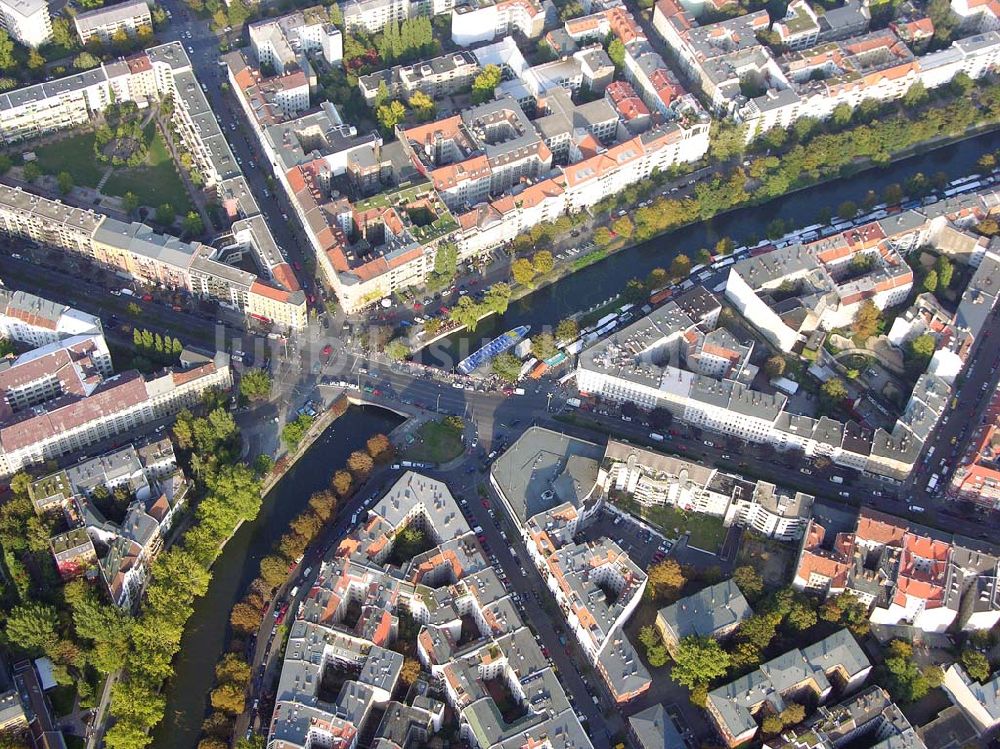 Berlin-Kreuzberg von oben - Kaufhaus Benitz in Berlin-Kreuzberg.