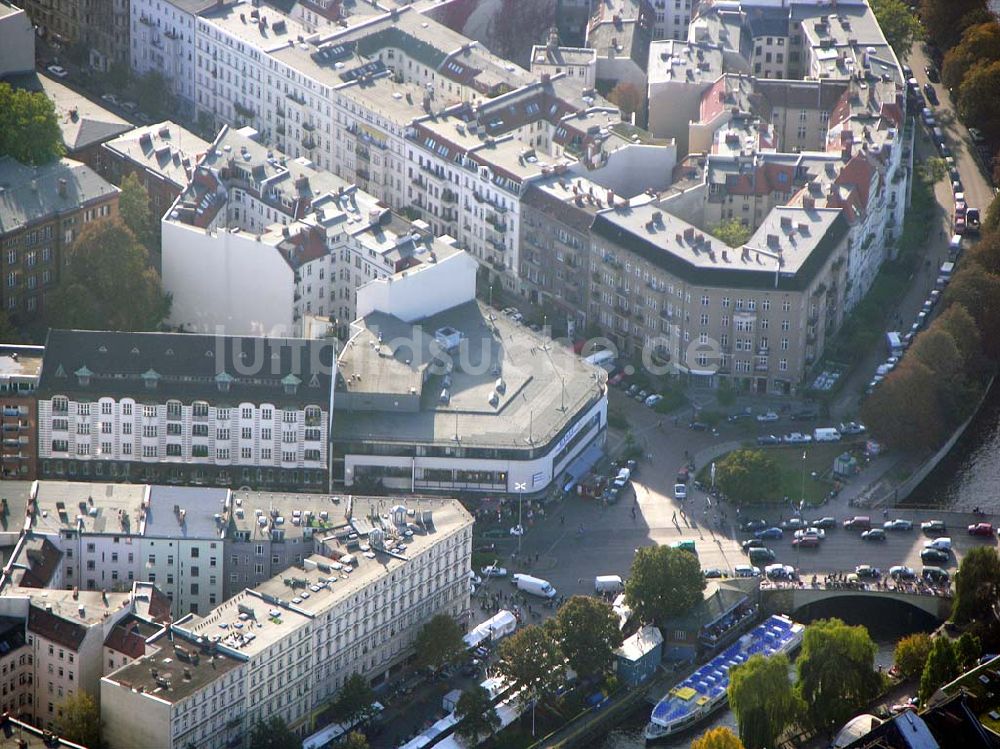 Berlin-Kreuzberg aus der Vogelperspektive: Kaufhaus Benitz in Berlin-Kreuzberg.