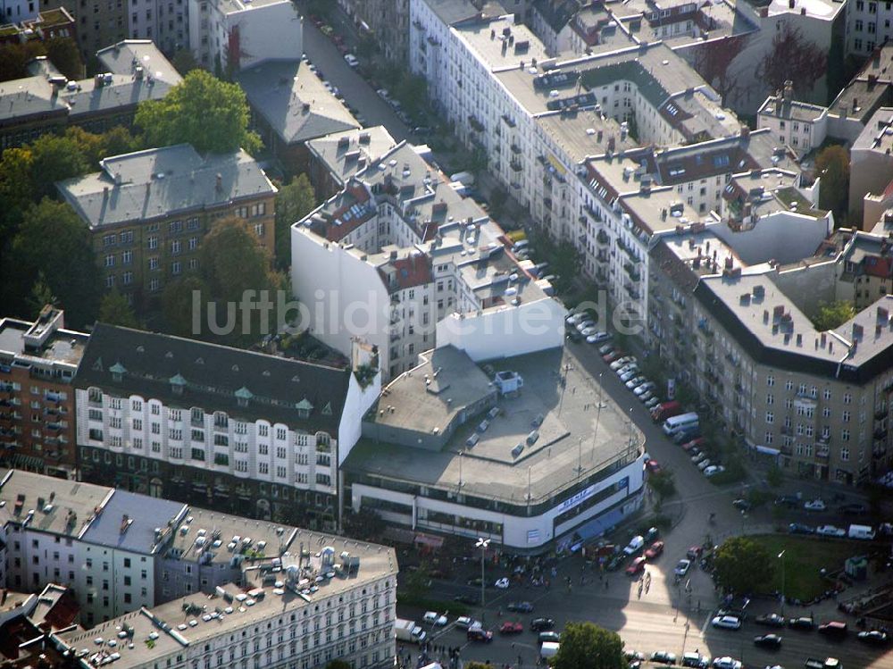 Berlin-Kreuzberg aus der Vogelperspektive: Kaufhaus Benitz in Berlin-Kreuzberg.