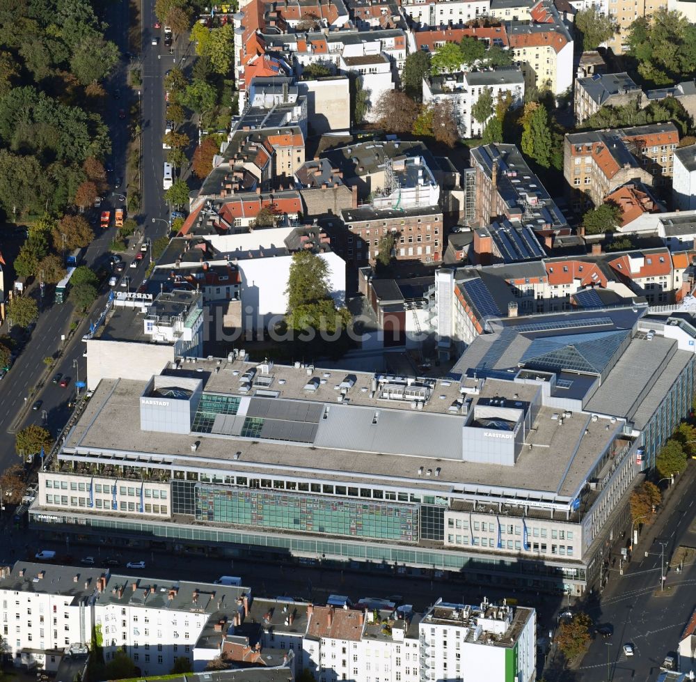 Luftbild Berlin - Kaufhaus- Gebäude KARSTADT am Hermannplatz in Berlin, Deutschland