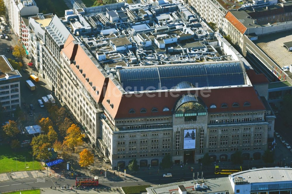 Berlin von oben - Kaufhaus des Westens KaDeWe in der Tauentzienstraße am Wittenbergplatz in Berlin-Schöneberg