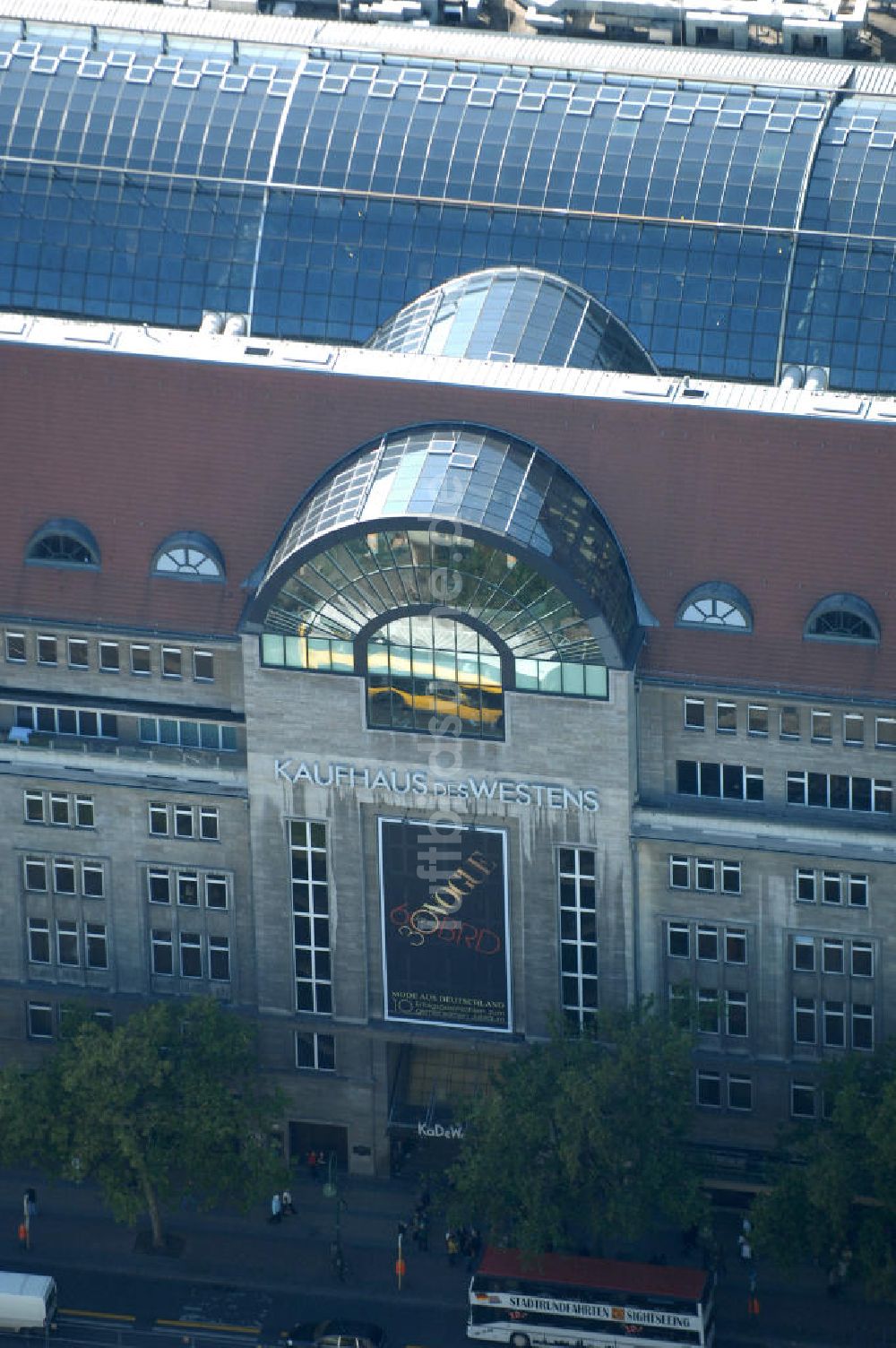 Luftbild Berlin - Kaufhaus des Westens am Wittenbergplatz in Berlin - Charlottenburg