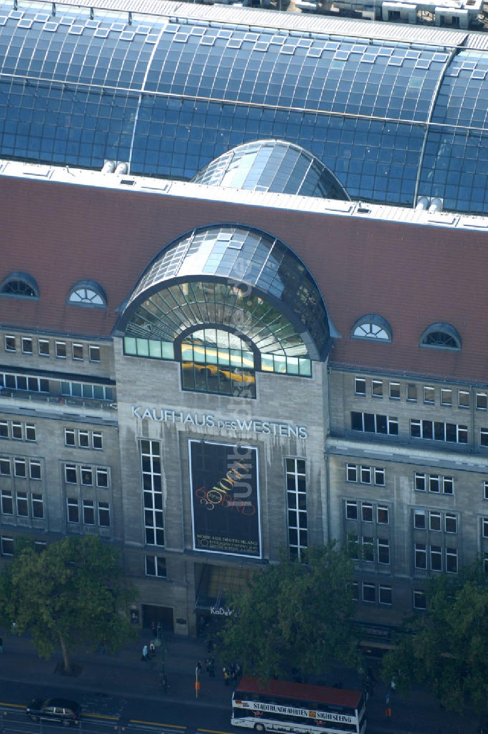 Luftaufnahme Berlin - Kaufhaus des Westens am Wittenbergplatz in Berlin - Charlottenburg