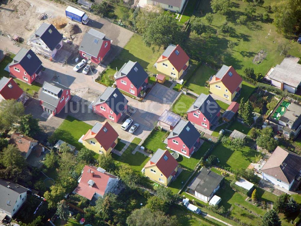 Luftaufnahme Berlin-Kaulsdorf - Kaulsdorfer Garten der PREMIER-Deutschland GmbH Berlin-Kaulsdorf