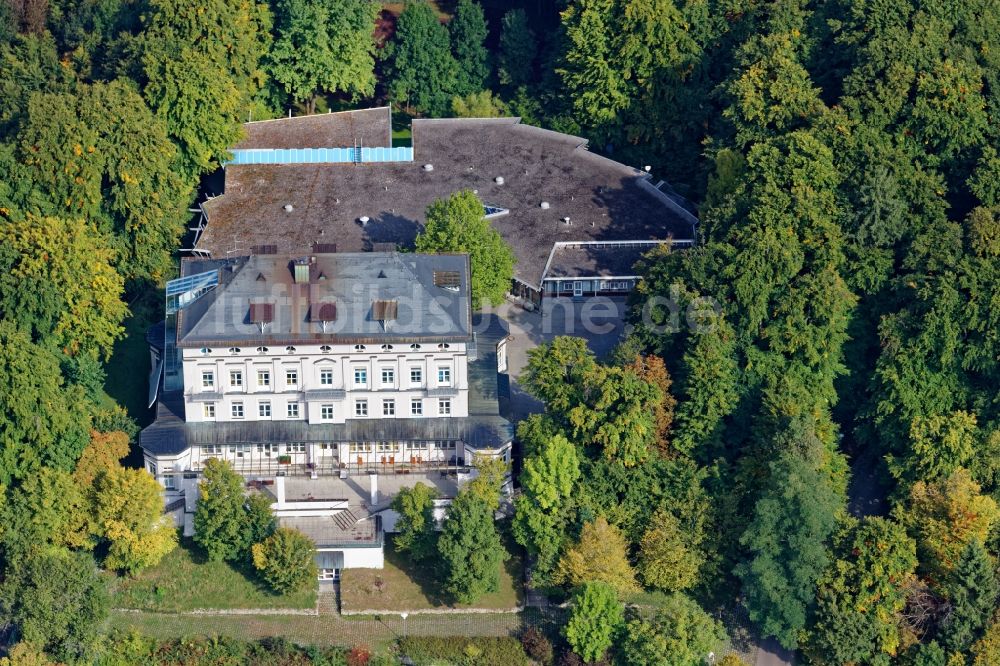Luftaufnahme Berg - Kbo Heckscher-Klinikum Rottmannshöhe bei Assenhausen im Bundesland Bayern