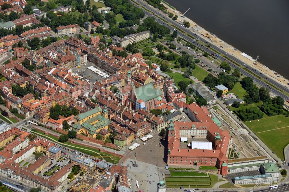 Luftbild Warschau - Kern- Zentrum der historischen Warschauer Altstadt der Hauptstadt Warschau in Polen