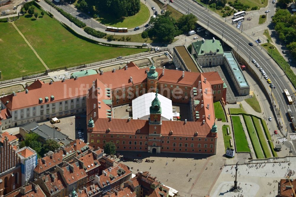 Luftaufnahme Warschau - Kern- Zentrum der historischen Warschauer Altstadt der Hauptstadt Warschau in Polen