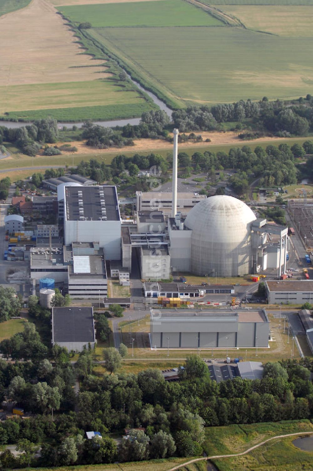 Luftbild Nordenham - Kernkraftwerk Unterweser (KKU - auch bekannt als KKW Esenshamm und KKW Kleinensiel)