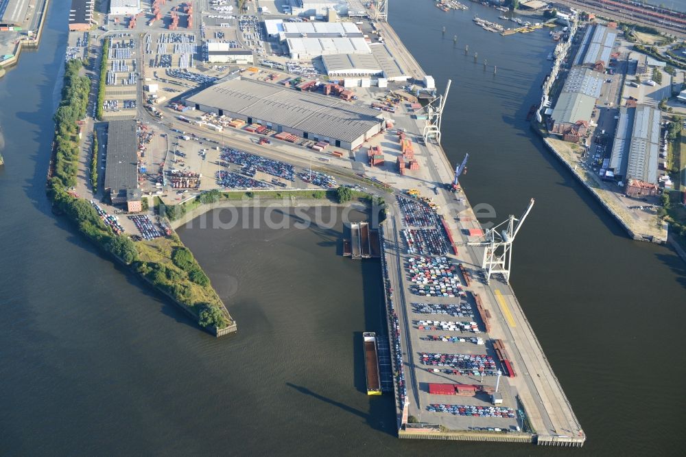 Luftbild Hamburg - KFZ-Umschlag in Hamburg-Mitte / Kleiner Grasbrook