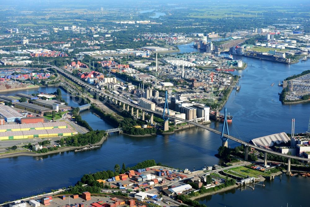 Luftaufnahme Hamburg - Köhlbrandbrücke über dem Rugenberger Hafen in Hamburg-Mitte / Waltershof