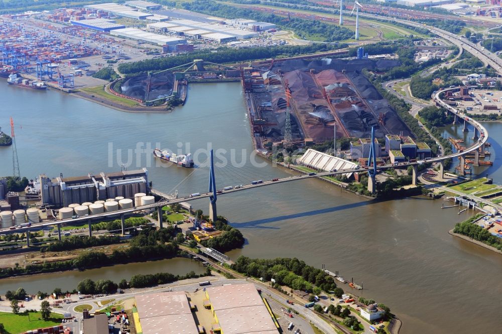 Hamburg von oben - Köhlbrandbrücke über dem Rugenberger Hafen in Hamburg-Mitte / Waltershof