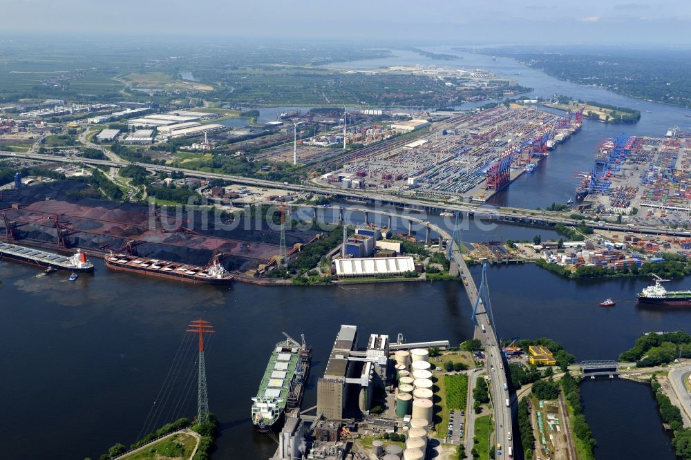 Luftaufnahme Hamburg - Köhlbrandbrücke über dem Rugenberger Hafen in Hamburg-Mitte / Waltershof