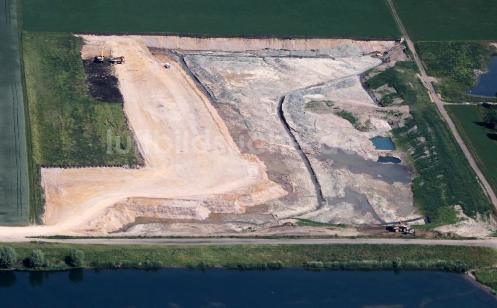 Luftaufnahme Nöda - Kies- Tagebau am Alperstedter See im Ortsteil Stotternheim in Nöda im Bundesland Thüringen, Deutschland