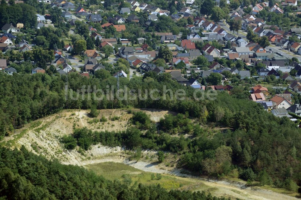 Eisenhüttenstadt aus der Vogelperspektive: Kies- Tagebau an den Diehloer Höhen in Eisenhüttenstadt im Bundesland Brandenburg