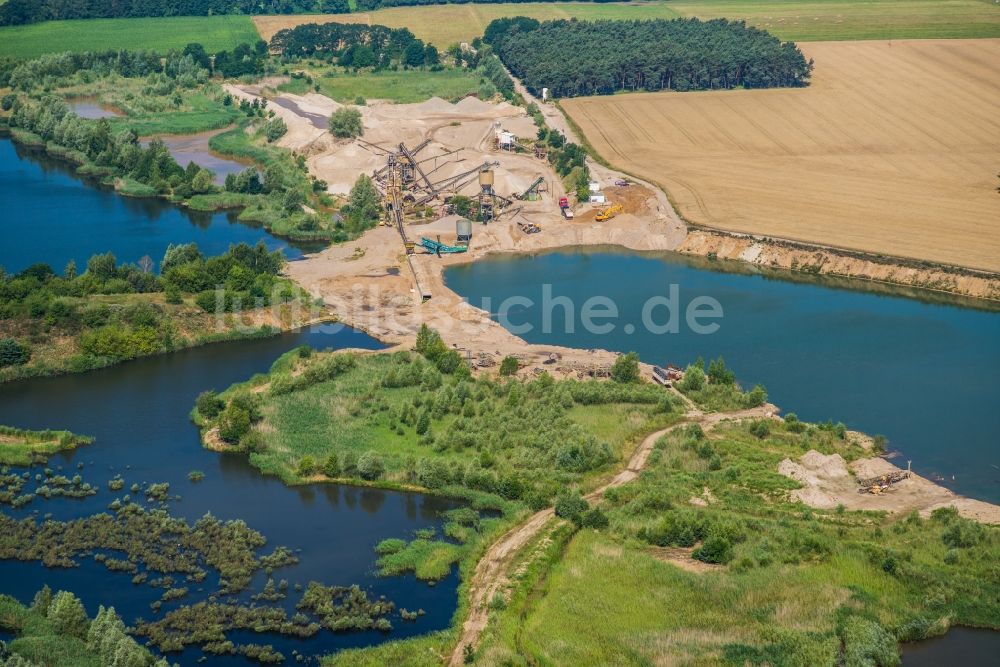 Luftbild Planetal - Kies- Tagebau Max Bögl im Ortsteil Ziesow in Planetal im Bundesland Brandenburg, Deutschland