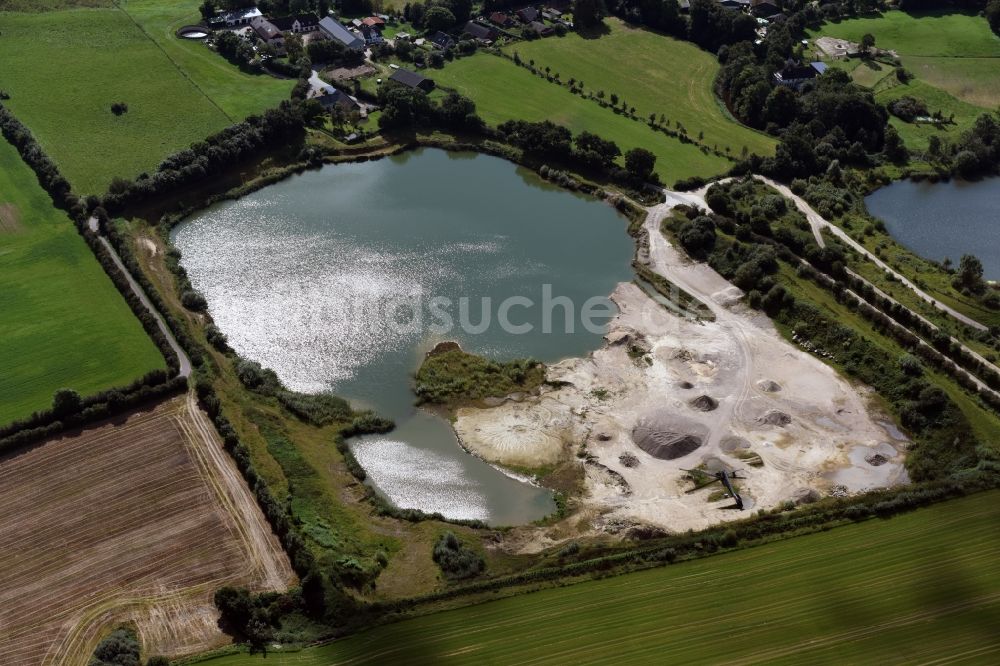 Oeversee von oben - Kies- Tagebau in Oeversee im Bundesland Schleswig-Holstein