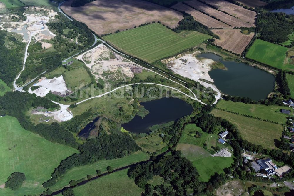 Oeversee von oben - Kies- Tagebau in Oeversee im Bundesland Schleswig-Holstein