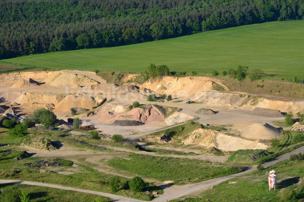 Luftaufnahme Scharfenberg - Kies- Tagebau in Scharfenberg im Bundesland Brandenburg