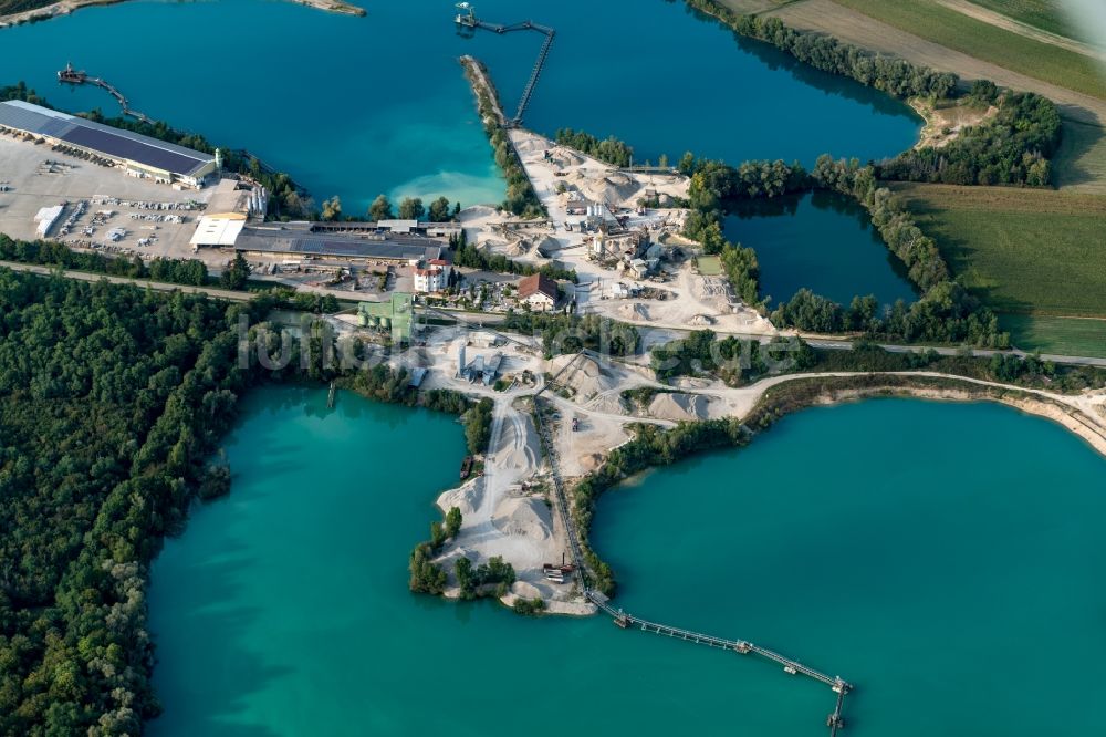 Luftbild Kenzingen - Kies- Tagebau und Weber Stein und Marmorwerk in Kenzingen im Bundesland Baden-Württemberg, Deutschland